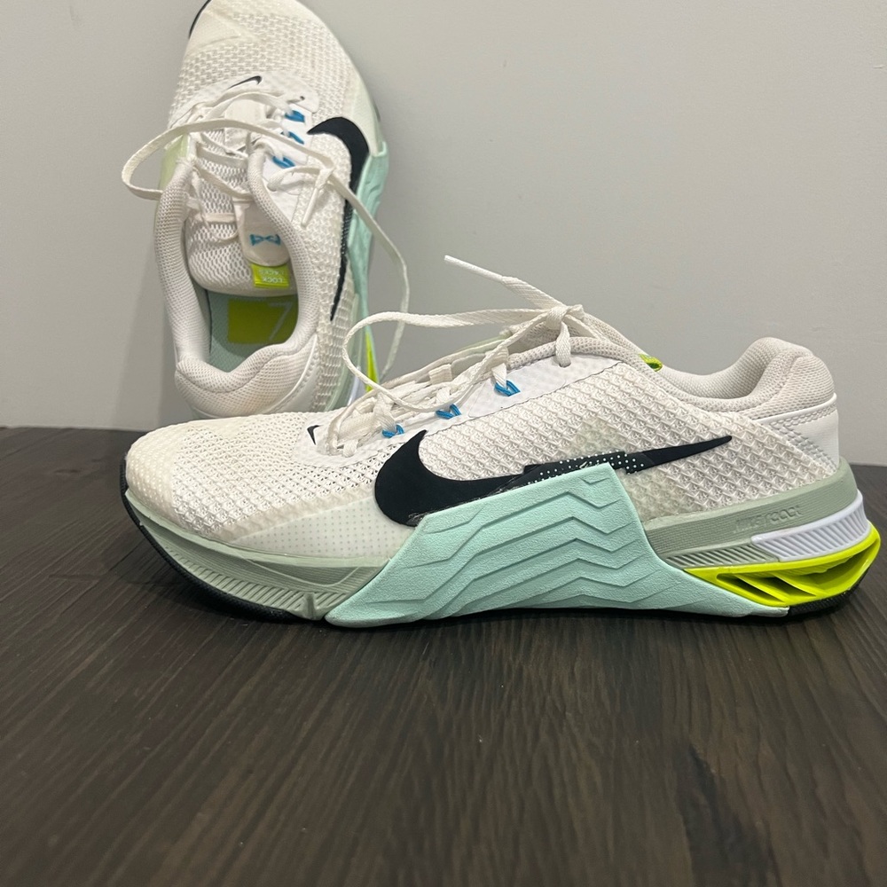 Nike Metcon White Mint & Black Training Shoes with Neon Yellow Accent